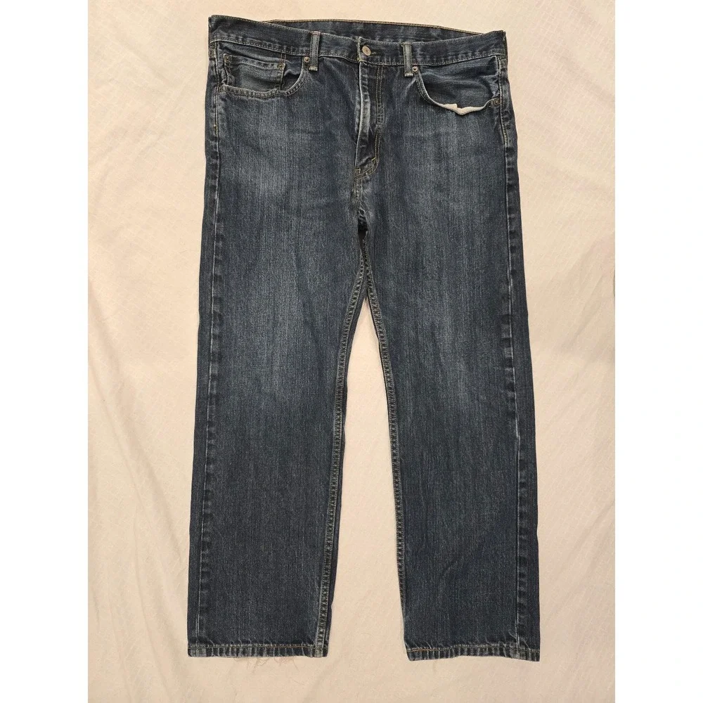 Levi's 505 jeans: Regular‎ Fit Straight Leg Men 38x30 measures 38x29 medium wash